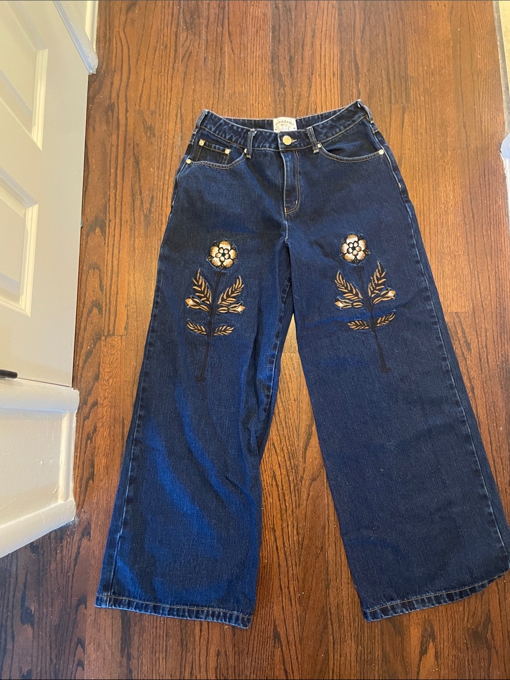 Embroidered Dark Blue Wide-Leg Women's Jeans - Picture 1 of 3